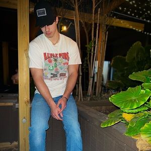 Meet your Posher, Cole